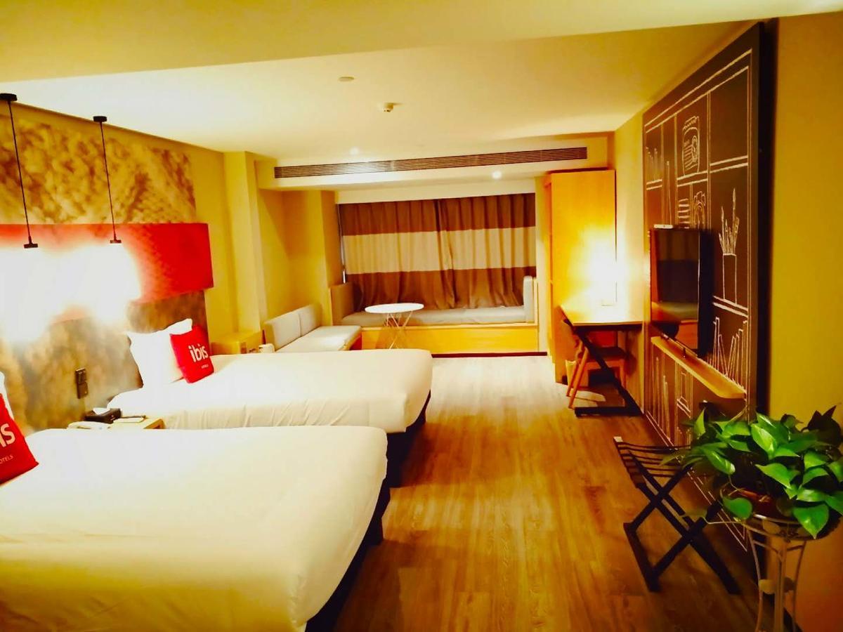 Ibis Xi'An North Train Station Executive Center Hotel Ngoại thất bức ảnh