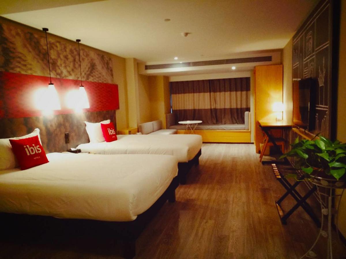 Ibis Xi'An North Train Station Executive Center Hotel Ngoại thất bức ảnh